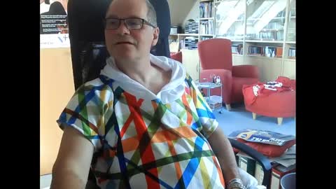 Snapshot of pavlovsdog2006 chatting on March 10, 2025, 8:48 am Pavlov aka Peter online show from March 10, 2025, 8:48 am