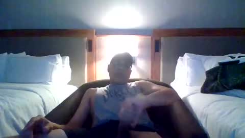 Snapshot of pawgkiller chatting on April 14, 2026, 5:13 am pawgkiller online show from April 14, 2026, 5:13 am