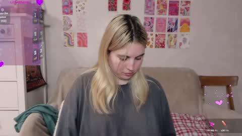 Snapshot of pawwsup1 chatting on January 5, 2025, 7:49 pm Allisses online show from January 5, 2025, 7:49 pm