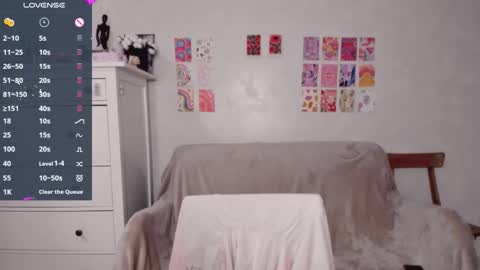 Allisses online show from October 15, 2025, 8:47 am