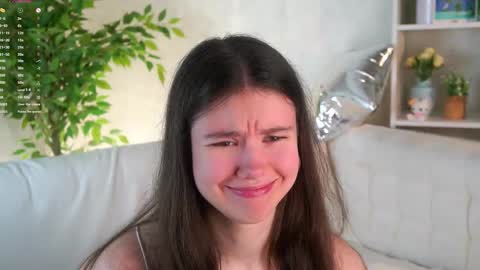 Beautiful Mila online show from May 18, 2026, 4:07 am