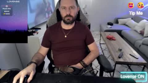 Snapshot of pc92160 chatting on February 15, 2026, 8:27 pm pc92160 online show from February 15, 2026, 8:27 pm