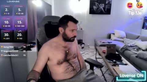 Snapshot of pc92160 chatting on February 19, 2026, 8:27 pm pc92160 online show from February 19, 2026, 8:27 pm