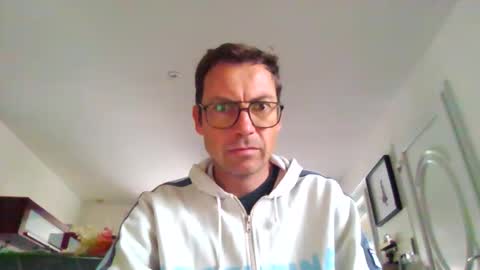 Snapshot of pchittt chatting on October 27, 2025, 8:40 am pchittt online show from October 27, 2025, 8:40 am