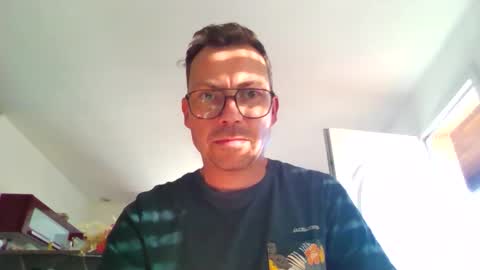 Snapshot of pchittt chatting on October 30, 2025, 3:24 pm pchittt online show from October 30, 2025, 3:24 pm