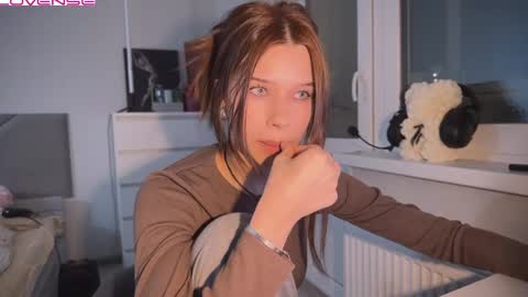 Snapshot of peaceful_oblivion chatting on February 19, 2025, 5:49 pm Sandra Next Stream pm MSK 5 pm UTC1pm EDT online show from February 19, 2025, 5:49 pm