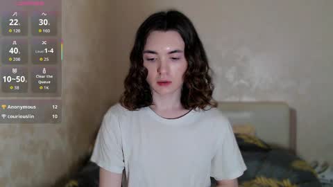 peach_mirage online show from April 7, 2026, 6:41 pm