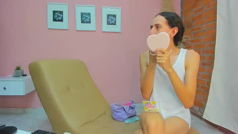 peach tyron online show from December 9, 2024, 12:19 pm