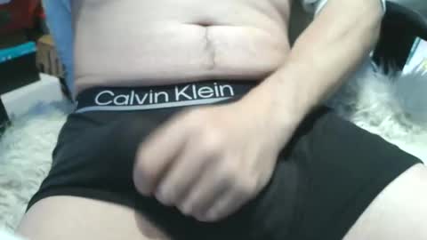 Snapshot of peacheshubby chatting on May 7, 2026, 1:38 pm hard4u online show from May 7, 2026, 1:38 pm
