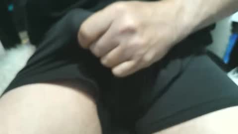 Snapshot of peacheshubby chatting on June 7, 2026, 4:22 pm hard4u online show from June 7, 2026, 4:22 pm