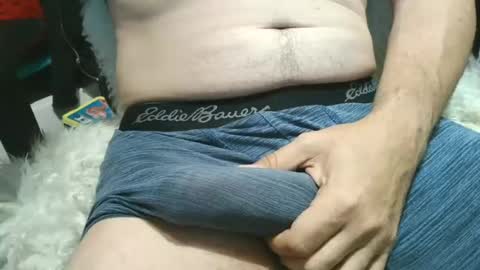 Snapshot of peacheshubby chatting on June 12, 2026, 4:17 pm hard4u online show from June 12, 2026, 4:17 pm