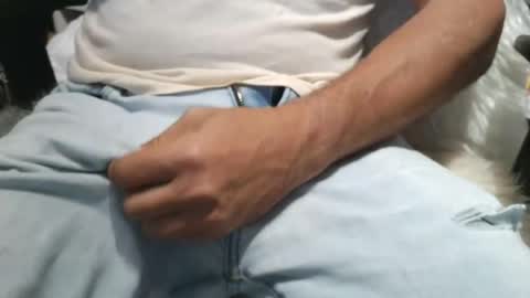 Snapshot of peacheshubby chatting on August 1, 2026, 6:29 pm hard4u online show from August 1, 2026, 6:29 pm
