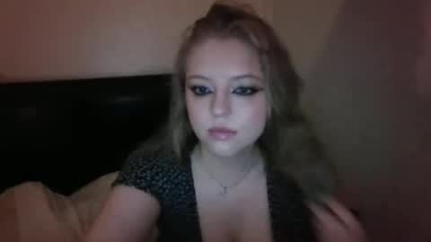 Snapshot of peachritual chatting on January 8, 2026, 3:20 am PeachRitual online show from January 8, 2026, 3:20 am