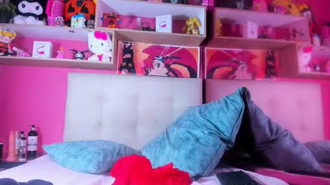 Snapshot of peachrougeh chatting on February 4, 2026, 2:56 pm peachrougeh online show from February 4, 2026, 2:56 pm