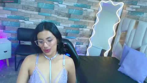 peachy_tay online show from January 12, 2026, 12:10 pm