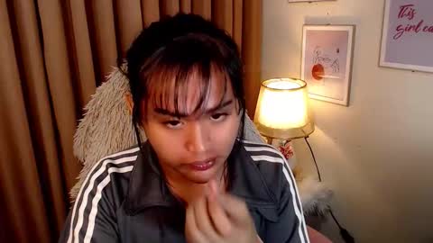 Snapshot of peakaboo_xx chatting on March 28, 2026, 6:18 pm Angel Creamdensada online show from March 28, 2026, 6:18 pm