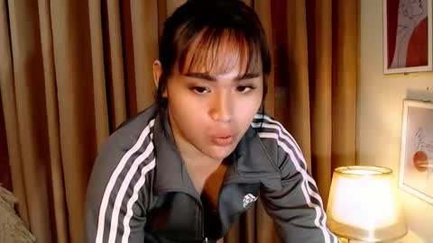 Snapshot of peakaboo_xx chatting on April 1, 2026, 8:59 am Angel Creamdensada online show from April 1, 2026, 8:59 am