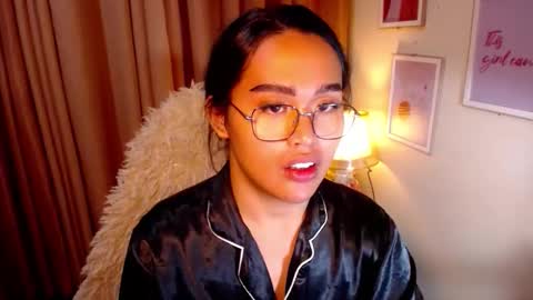 Snapshot of peakaboo_xx chatting on April 11, 2026, 6:56 pm Angel Creamdensada online show from April 11, 2026, 6:56 pm