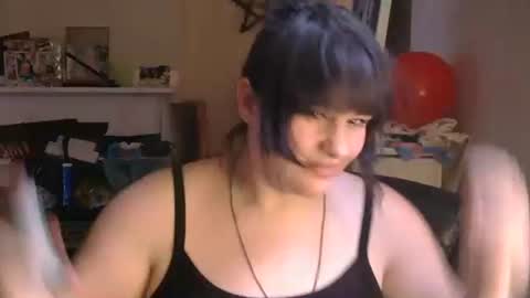 Snapshot of peakobunny chatting on December 18, 2025, 8:26 pm peakobunny online show from December 18, 2025, 8:26 pm