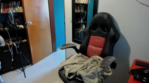 Snapshot of peanut_tangerine chatting on September 9, 2025, 6:07 pm Tangerine Penaut online show from September 9, 2025, 6:07 pm