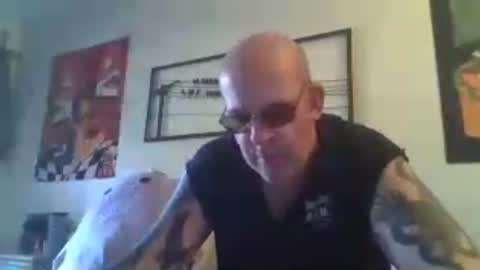 peanutbutterandjealous1 online show from July 5, 2026, 4:25 pm