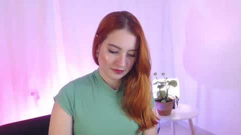 Snapshot of pear__moon chatting on January 26, 2025, 6:28 am LILLY online show from January 26, 2025, 6:28 am