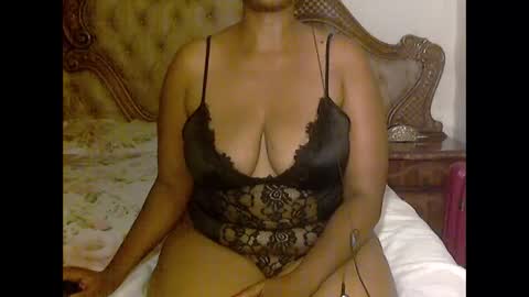 pearassmmm online show from January 7, 2025, 8:42 pm