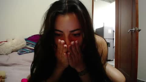 Snapshot of pearl_3 chatting on February 22, 2025, 4:29 am Pearl online show from February 22, 2025, 4:29 am