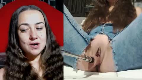 pearl_helen online show from November 9, 2025, 8:40 pm