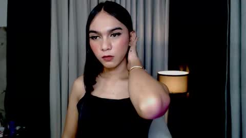 Snapshot of pearlmoore chatting on January 9, 2026, 6:10 pm Pearl online show from January 9, 2026, 6:10 pm