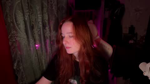 Snapshot of pearlprincess_ chatting on February 12, 2026, 11:55 pm Adelina online show from February 12, 2026, 11:55 pm