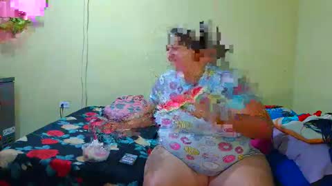 Snapshot of pecadodulce chatting on April 18, 2026, 7:07 pm pecadodulce online show from April 18, 2026, 7:07 pm