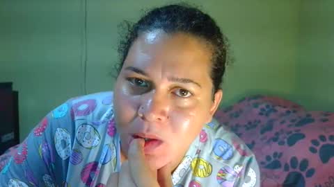 Snapshot of pecadodulce chatting on April 19, 2026, 5:34 pm pecadodulce online show from April 19, 2026, 5:34 pm
