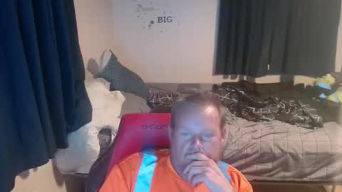 pecker40 online show from April 21, 2026, 1:42 am