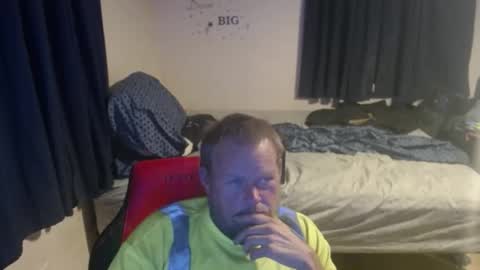 pecker40 online show from May 4, 2026, 12:28 am