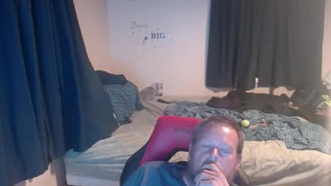 pecker40 online show from May 18, 2026, 4:07 am