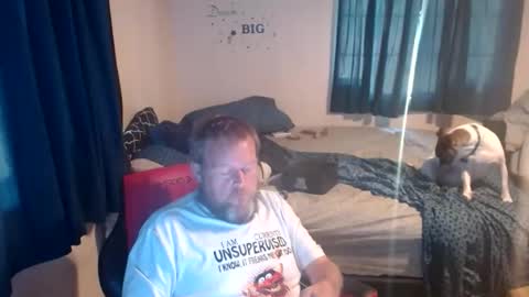 pecker40 online show from June 6, 2026, 7:29 pm