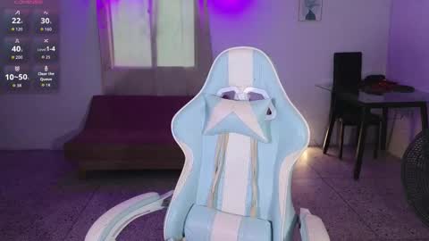 peggy-funn online show from November 8, 2025, 8:40 pm