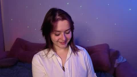 peggyfarro online show from October 3, 2025, 7:49 am