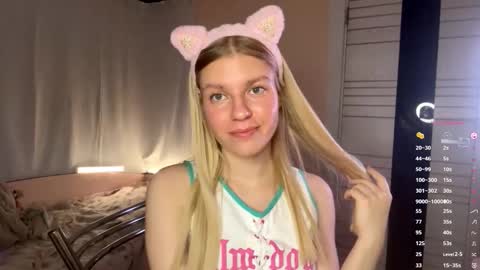 Mary online show from October 22, 2025, 7:02 pm