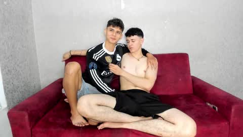Snapshot of pelusos_mens chatting on November 11, 2025, 1:55 pm CAIN-19 ALLEN-18 RONALD-18 AUSTIN-18 MOD DANTE online show from November 11, 2025, 1:55 pm