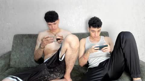 Snapshot of pelusos_mens chatting on January 10, 2026, 1:35 pm CAIN-19 ALLEN-18 RONALD-18 AUSTIN-18 MOD DANTE online show from January 10, 2026, 1:35 pm