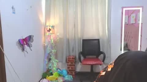 Snapshot of peneelopeecute chatting on January 6, 2026, 5:49 pm peneelopeecute online show from January 6, 2026, 5:49 pm