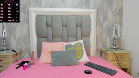  Penelope  online show from December 4, 2025, 4:00 am