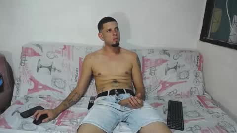 Snapshot of penelopeanddior chatting on September 11, 2025, 5:02 pm independent model online show from September 11, 2025, 5:02 pm