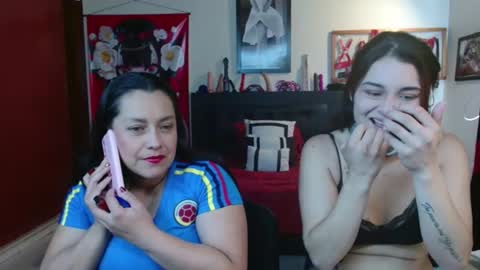Snapshot of penelopeandmarilyn chatting on June 17, 2026, 2:18 pm Penelope and my girlfriend Marilyn online show from June 17, 2026, 2:18 pm