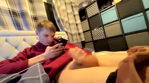 Penguin online show from October 30, 2025, 3:08 am