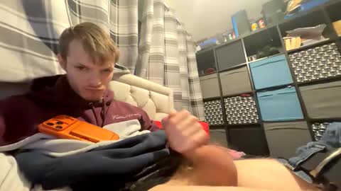 Snapshot of penguin666778 chatting on December 19, 2025, 4:36 pm Penguin online show from December 19, 2025, 4:36 pm