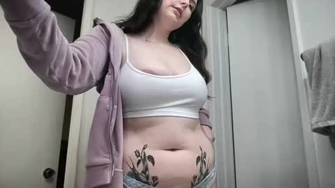 Snapshot of pennybabyy chatting on February 19, 2026, 11:45 pm Penny Lane online show from February 19, 2026, 11:45 pm