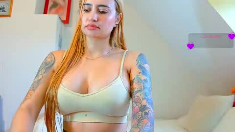 Snapshot of pennyy__ chatting on March 5, 2026, 3:08 pm Hi Im Penelope better vibrations 1111 online show from March 5, 2026, 3:08 pm